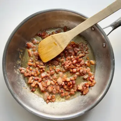 Step 3 of Carbonara recipe